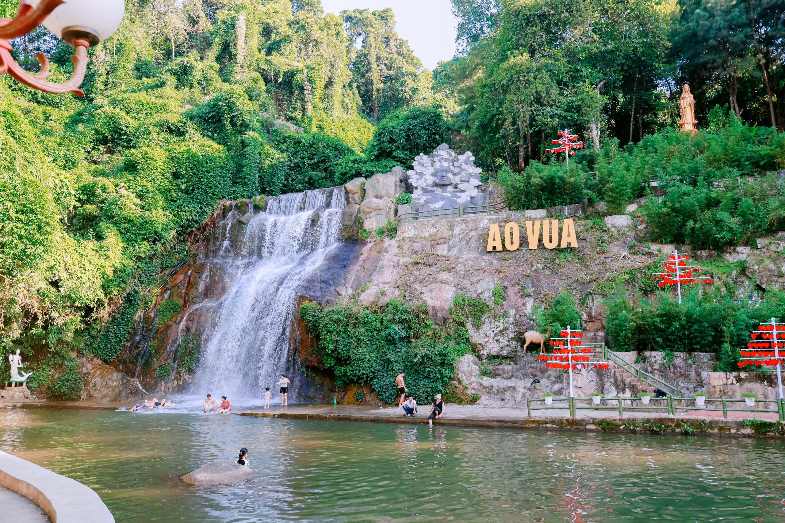 Lịch Trình Đến Ao Vua Du Lịch 2 Ngày 1 Đêm