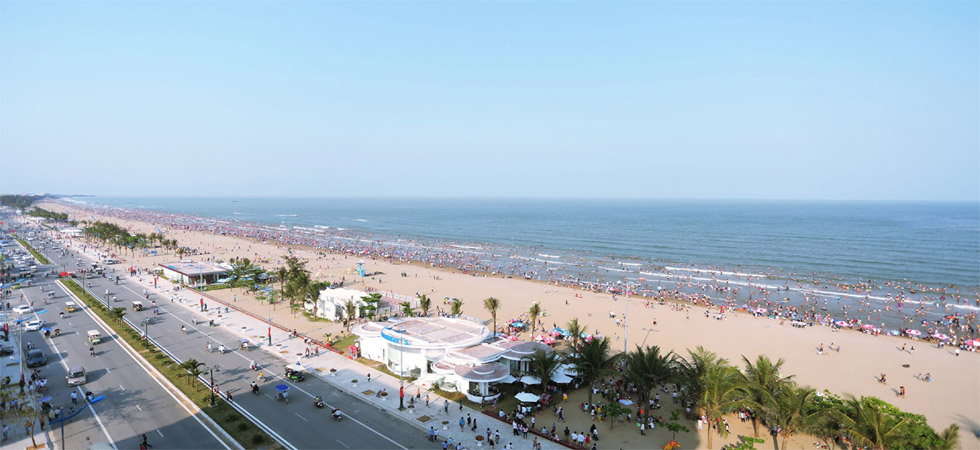 Nên Du Lịch Sầm Sơn Theo Hình Thức Tự Túc Hay Đi Tour 